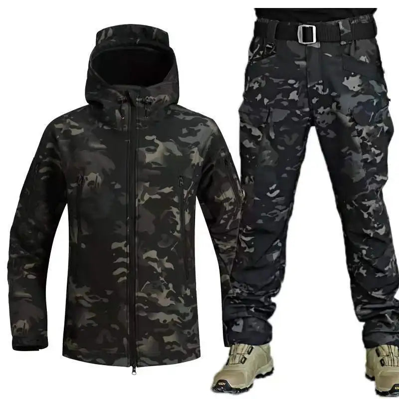 Large Size Outdoor Shark Skin Camouflage Plush Jacket Soft Shell Waterproof Windproof Hooded Thick Casual Warm-Keeping for